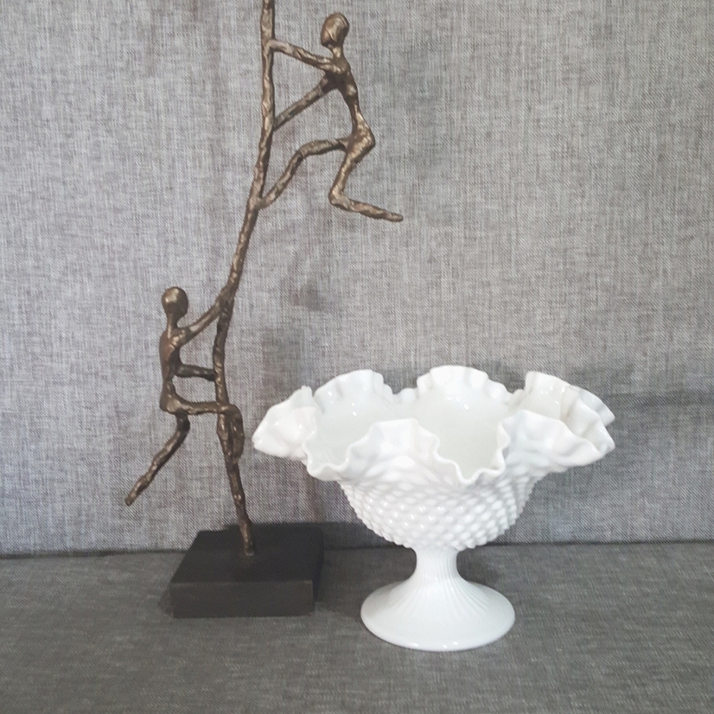 Fenton Hob Nail Pedestal Bowl